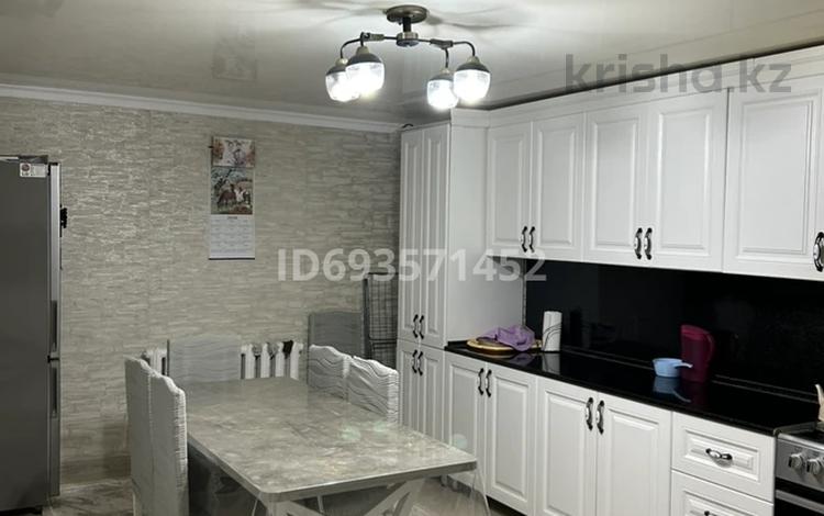 Отдельный дом · 4 комнаты · 112.8 м² · 6 сот., Мясоедова — Центральная улица, рядом жд больница, школа, садик, магазин, астановка. за 25 млн ₸ в Актобе, мкр Москва — фото 20