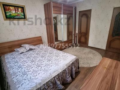 3-бөлмелі пәтер, 85 м², 2/9 қабат, Отырар 10 — Абая валиханова, бағасы: 35 млн 〒 в Астане, р-н Байконур