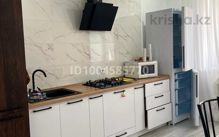 1-бөлмелі пәтер · 41 м² · 3/7 қабат, мкр. Алтын орда 201к, бағасы: 18 млн ₸ в Актобе — фото 2
