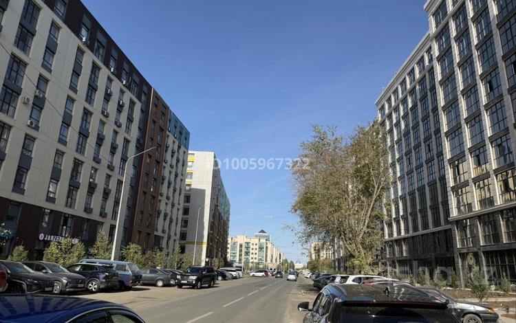 4-комнатная квартира · 150.8 м² · 8/10 этаж, Алихан Бокейхан 7 — Бокейхана-Орынбор за 140 млн ₸ в Астане, Есильский р-н — фото 3