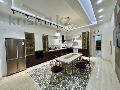 Жеке үй · 4 бөлме · 300 м² · 8 сот., мкр Бирлик-2, 10, бағасы: 66 млн ₸ в Атырау