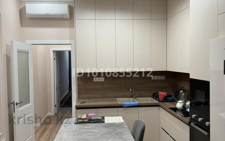 3-комнатная квартира · 73 м² · 13/16 этаж, Манаса 109/11 за 650 000 ₸ в Алматы, Алмалинский р-н — фото 2
