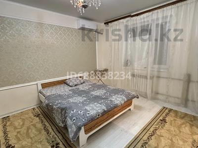 1-комнатная квартира · 76 м², 17-й мкр, 16-й мкр 90 за 3 000 ₸ в Актау