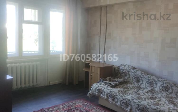 1-бөлмелі пәтер · 32 м² · 4/5 қабат, АмреКаушебаев(Дзержинского) — Площадь Ушанова, бағасы: 120 000 ₸ в Усть-Каменогорске, Ульбинский — фото 2