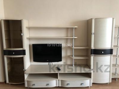 2-бөлмелі пәтер · 85 м² · 8/15 қабат, Омарова 10, бағасы: 250 000 ₸ в Астане, р-н Байконур