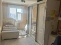 2-комнатная квартира · 42 м², Мұхамеджанова 27 — Рядом есть все что вы хотите:вокзал,магазин достаточно много,поликлиника Гулдер,кафе Рустем,тойхана Айзере,Акерке,школа 16,17 за 14.5 млн ₸ в Балхаше