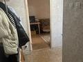 2-комнатная квартира · 42 м², Мұхамеджанова 27 — Рядом есть все что вы хотите:вокзал,магазин достаточно много,поликлиника Гулдер,кафе Рустем,тойхана Айзере,Акерке,школа 16,17 за 14.5 млн ₸ в Балхаше — фото 6