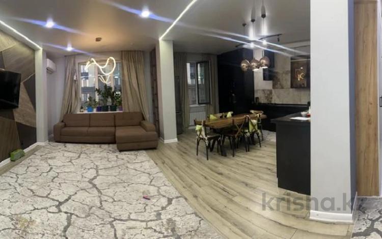 3-комнатная квартира · 98 м² · 2/9 этаж, Абулхайыр хана 74-5 за 53 млн ₸ в Атырау — фото 2