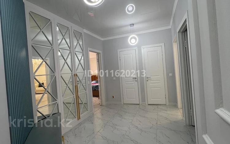 2-бөлмелі пәтер · 70 м² · 9/10 қабат, Маметова 10, бағасы: 38 млн ₸ в Астане, Нура р-н — фото 2