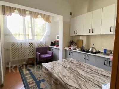 2-бөлмелі пәтер · 52 м² · 3/9 қабат, мкр Тастак-3, Толе би, бағасы: 41 млн ₸ в Алматы, Алмалинский р-н