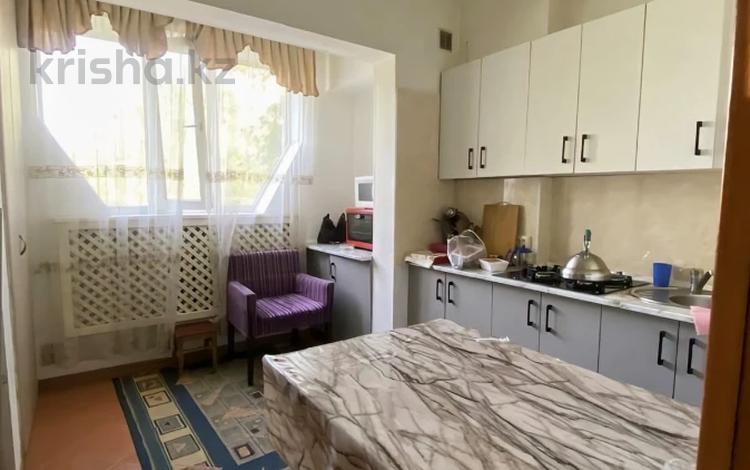 2-бөлмелі пәтер · 52 м² · 3/9 қабат, мкр Тастак-3, Толе би, бағасы: 41 млн ₸ в Алматы, Алмалинский р-н — фото 3