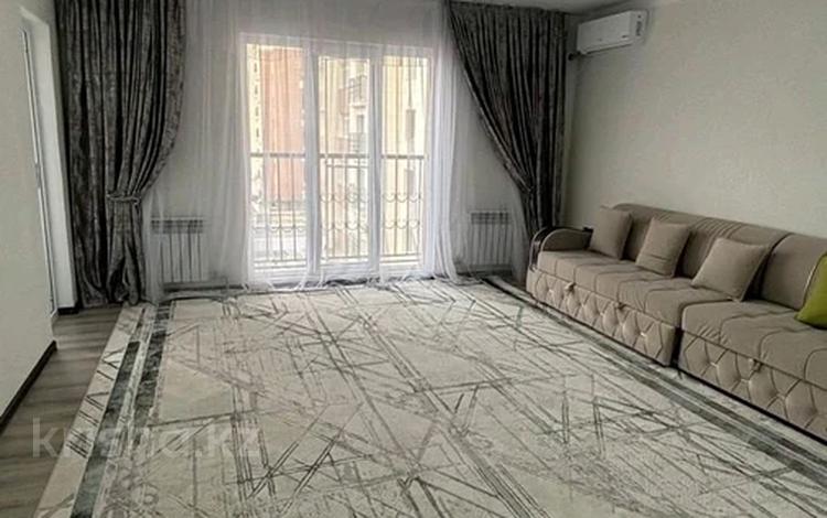 3-комнатная квартира · 120 м² · 4/12 этаж, Жк Нур Султан Сити 43/2 за 15 000 ₸ в Туркестане — фото 2