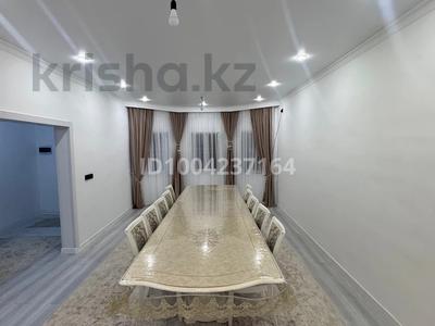 Отдельный дом · 4 комнаты · 140 м² · 4 сот., мкр Мадениет 12/1 — Айткеш Толганбаев 12/1, ориентировочно 196 школа за 58 млн ₸ в Алматы, Алатауский р-н