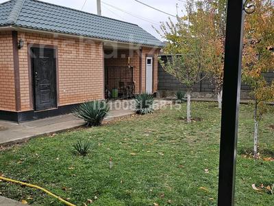 Отдельный дом · 4 комнаты · 176 м² · 8 сот., 193-й квартал 852 за 56 млн ₸ в Шымкенте, Енбекшинский р-н