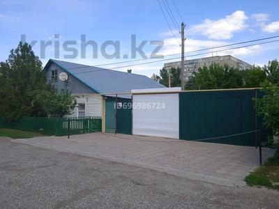 Отдельный дом · 3 комнаты · 100 м² · 5 сот., Кайрата Рыскулбекова 14 — Льва Толстого за 28 млн ₸ в Уральске