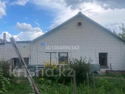 Жеке үй · 4 бөлме · 100 м² · 12 жүзд., Алтынсарина 47 — Рядом школа., бағасы: 23 млн ₸ в Ленинском