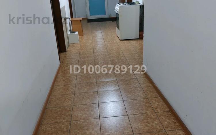 1 бөлме · 12 м² · 1 қабат, Медеу 58 — Окжетпес, бағасы: 60 000 ₸ в Астане, Сарыарка р-н — фото 2