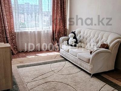2-комнатная квартира · 47 м² · 3/5 этаж, 5-й мкр 9 — Находиться возле рынка Волна и аптеки за 16 млн ₸ в Актау