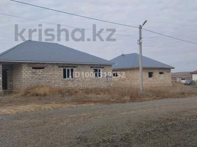 Жеке үй · 5 бөлме · 195 м² · 10 сот., жилой массив Жанаконыс-2, 113 участок — Бірлік көшесі, бағасы: 14 млн ₸ в Актобе