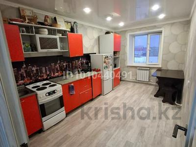 2-комнатная квартира · 65 м² · 4/5 этаж, Строителей 36 за 17.5 млн ₸ в Аксу