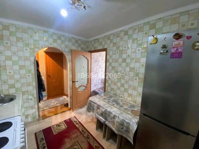 2-комнатная квартира · 38.5 м² · 1/5 этаж, Жамакаева 219А — Район 1-го автобусного парка за 11 млн 〒 в Семее