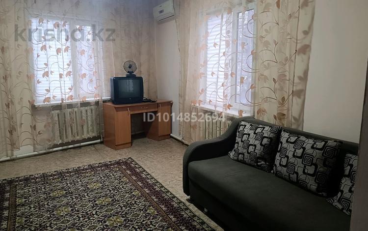 2-бөлмелі пәтер · 54 м² · 2/2 қабат, Айгерім-1 ш/а., Чойболсана 4 — Чойболсана, бағасы: 160 000 ₸ в Алматы, Алатауский р-н — фото 2