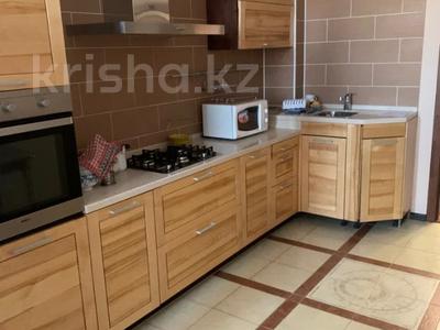 2-комнатная квартира · 92 м² · 5/7 этаж, Санкибай Батыра за 230 000 ₸ в Актобе