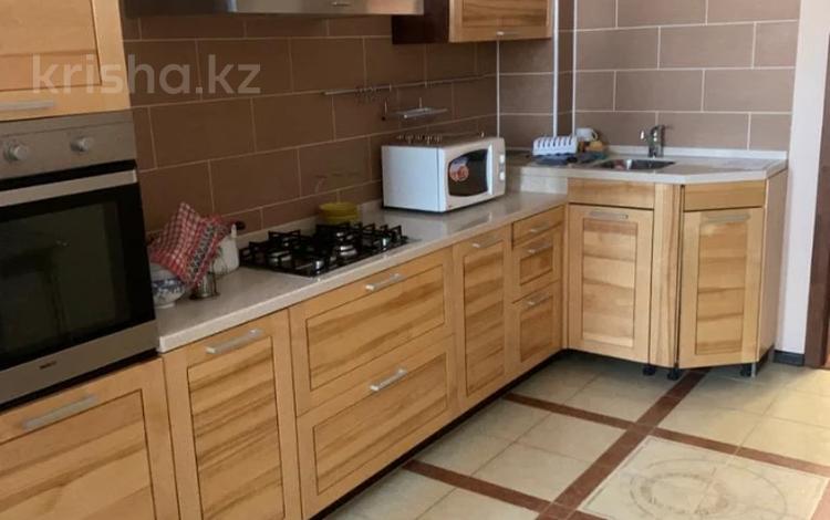 2-комнатная квартира · 92 м² · 5/7 этаж, Санкибай Батыра за 230 000 ₸ в Актобе — фото 2