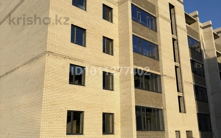3-комнатная квартира · 106 м² · 2/5 этаж, мкр. Алтын орда 355 — г. жубановой за 38.5 млн ₸ в Актобе — фото 2