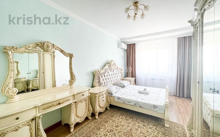 2-бөлмелі пәтер · 73 м² · 4/5 қабат, Центральный ш/а., Гурьевская — Район Рахат, ТРЦ Насиха, бағасы: 15 000 ₸ в Атырау, мкр Центральный — фото 2