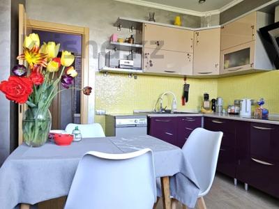 2-комнатная квартира · 62 м² · 5/5 этаж, мкр Алмагуль, Юрия Гагарина за 50.5 млн 〒 в Алматы, Бостандыкский р-н