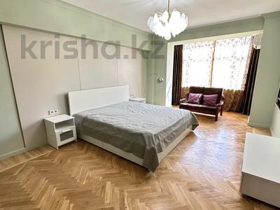 4-бөлмелі пәтер · 135 м² · 2/7 қабат, Абылай хана 74, бағасы: 850 000 ₸ в Алматы, Алмалинский р-н