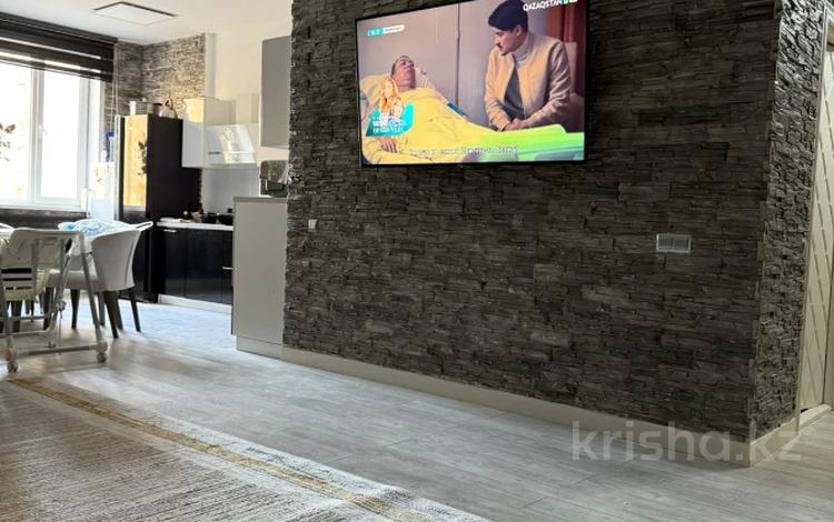 3-бөлмелі пәтер · 94 м² · 4/7 қабат, 16-й мкр 40, бағасы: 36 млн ₸ в Актау — фото 13