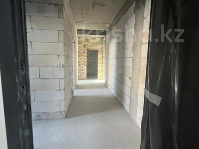3-бөлмелі пәтер · 87 м² · 7/9 қабат, Нұрсая ш/а., Султан Бейбарыс 437, бағасы: 30.5 млн ₸ в Атырау, мкр Нурсая