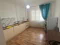 1-комнатная квартира · 60 м² · 1/5 этаж, мкр Нурсая 112 за 10 000 ₸ в Атырау — фото 2