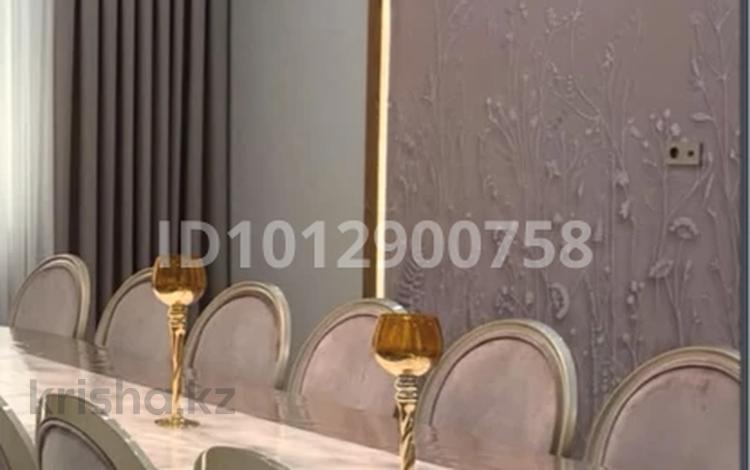 4-бөлмелі пәтер · 180 м² · 4/5 қабат, "Самал 2" шағын ауданы, Микрорайон Самал-2 Samal, бағасы: 170 млн ₸ в Актау, мкр "Самал 2" — фото 30