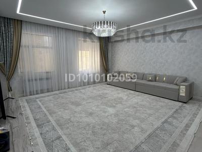 4-бөлмелі пәтер · 161 м² · 4/13 қабат, 16-й мкр 84, бағасы: 65 млн ₸ в Актау