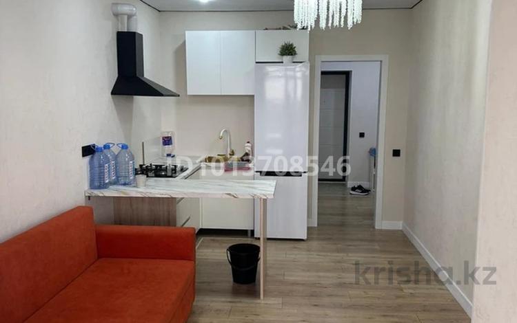 1-комнатная квартира · 50 м² · 8/10 этаж, мкр Женис 40 — Женис 40 за 200 000 ₸ в Уральске — фото 7