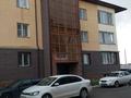 1-комнатная квартира, 35 м², 1/3 этаж, 1-й мкр 195 за 13 млн 〒 в Жибек Жолы