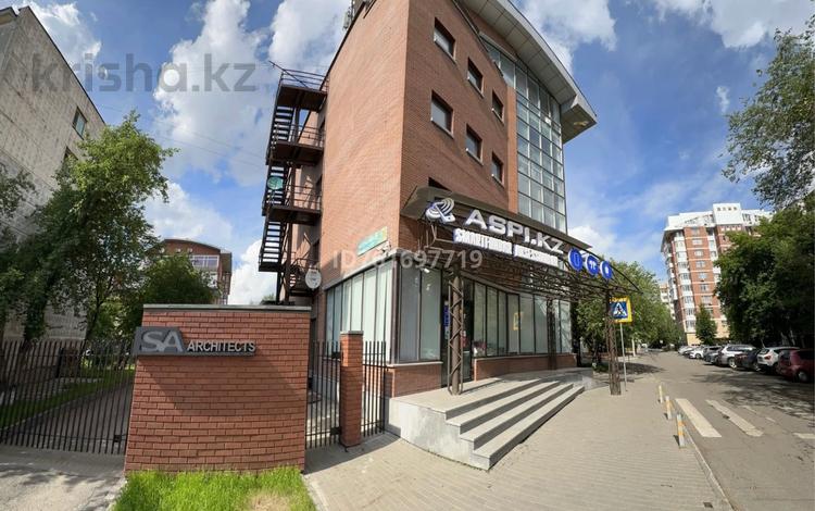Офисы, магазины и бутики, медцентры и аптеки, образование, кабинеты и рабочие места, студии · 100 м² за 970 000 〒 в Астане, р-н Байконур — фото 2