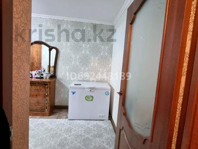 2-комнатная квартира, 42 м², 3/5 этаж, Мухамеджанова 13 за 14 млн 〒 в Балхаше