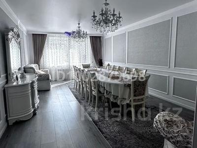 Отдельный дом · 5 комнат · 320 м² · 6 сот., мкр Юго-Восток, Муканова 45/32 — За Айзой возле Отау за 140 млн 〒 в Караганде, Казыбек би р-н