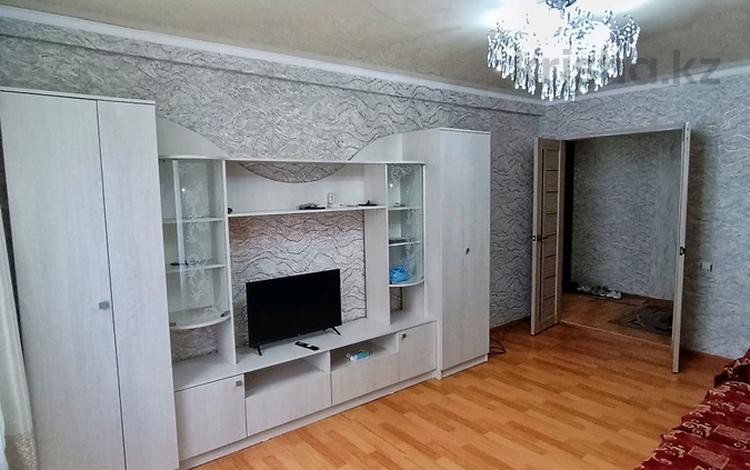 2-комнатная квартира, 61 м², 1/5 этаж, мкр. Болашак за 22 млн 〒 в Талдыкоргане, мкр Болашак — фото 2