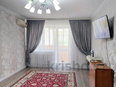 2-бөлмелі пәтер · 65 м² · 4/9 қабат, мкр 11 85, бағасы: 17 000 ₸ в Актобе
