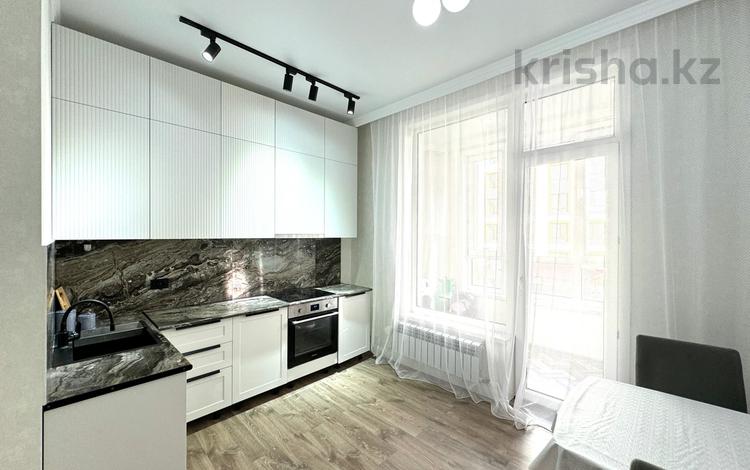 2-комнатная квартира, 65 м², 2/9 этаж, Бектурова 19 — Розы Баглановой