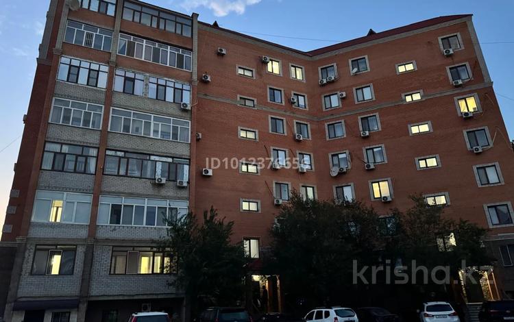 1-бөлмелі пәтер · 48 м² · 1/7 қабат, Сатпаева 66/3 66/3, бағасы: 23.5 млн ₸ в Атырау, мкр Авангард-4 — фото 2