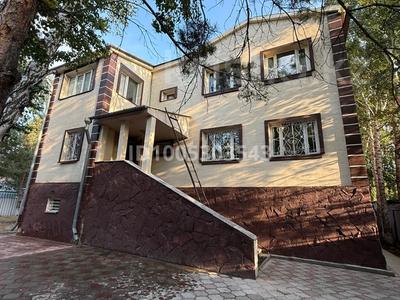 Отдельный дом · 7 комнат · 300 м², мкр Шубар — Возле парка Жетысу и парка Центральный за 2.5 млн 〒 в Астане, Есильский р-н