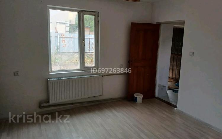 Отдельный дом • 2 комнаты • 50 м² • помесячно, Алматы за 150 000 〒 в  — фото 2