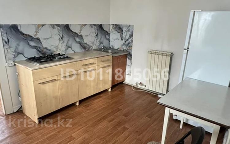 2-комнатная квартира · 60 м², мкр Шанырак-1, Бабыра 35 за 150 000 ₸ в Алматы, Алатауский р-н — фото 2