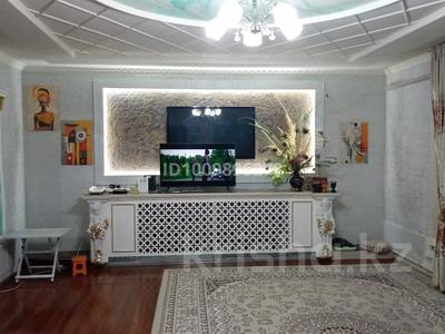 Отдельный дом · 4 комнаты · 164 м² · 6 сот., Жангир хана 157а — Жолдын асты за 15 млн 〒 в Туркестане